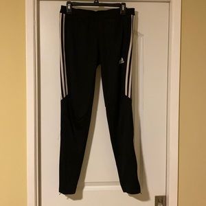 Women adidas jogger pants in size small.